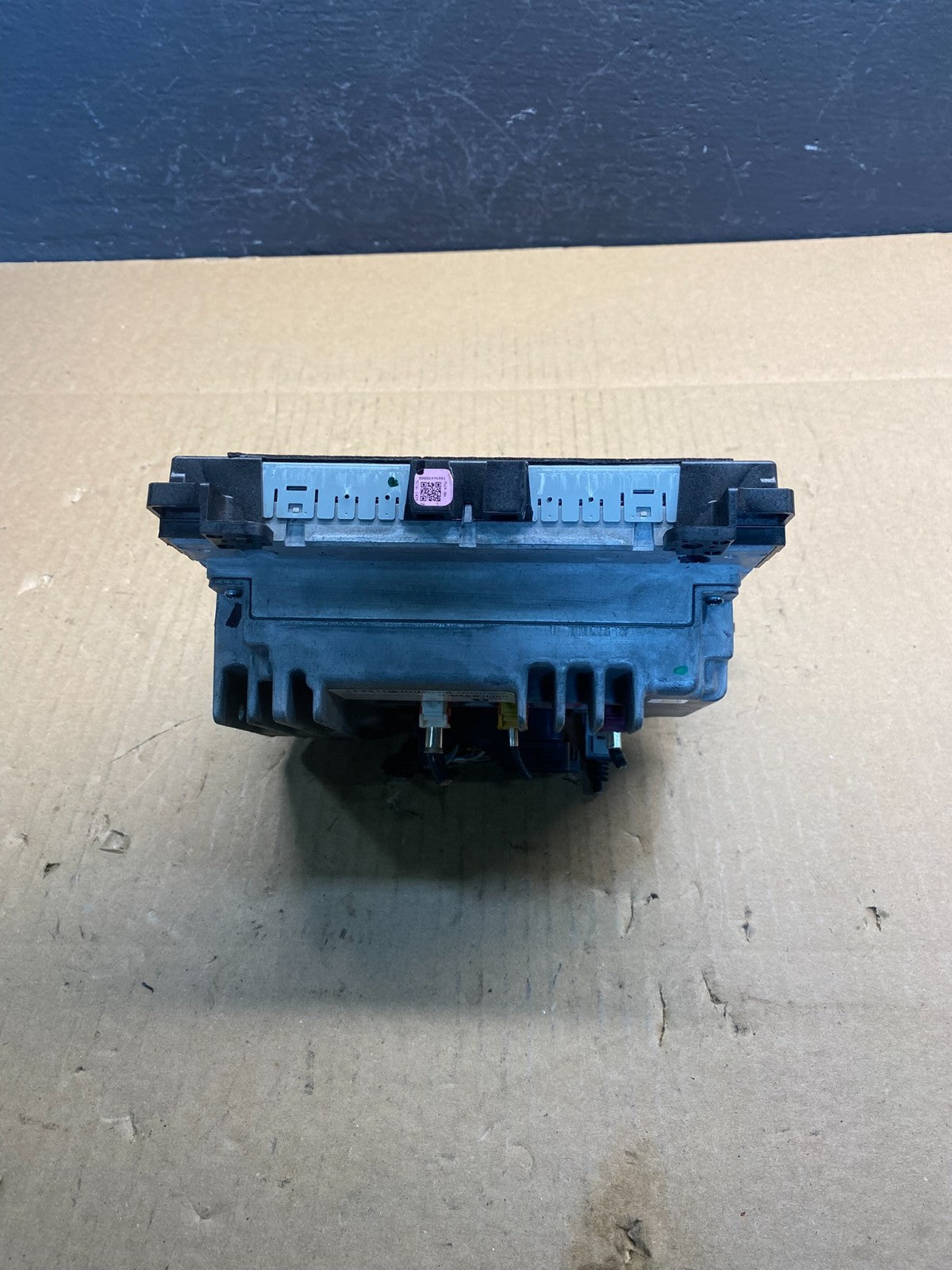 2015 - 2016 Chrysler 300 Radio Display Navigation 8.4" Screen OEM AC2475 DG2