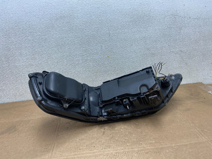 2005 to 2011 Lincoln Town Car Right Passenger Rh Side Headlight OEM Y5630 DW6