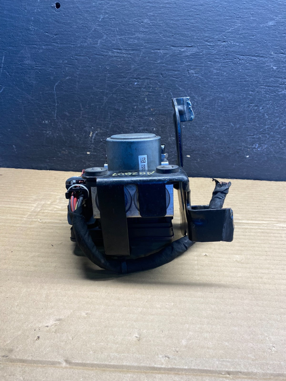 2018 Chevrolet Express GMC Savana ABS Anti Lock Brake Pump ae6201 DG3