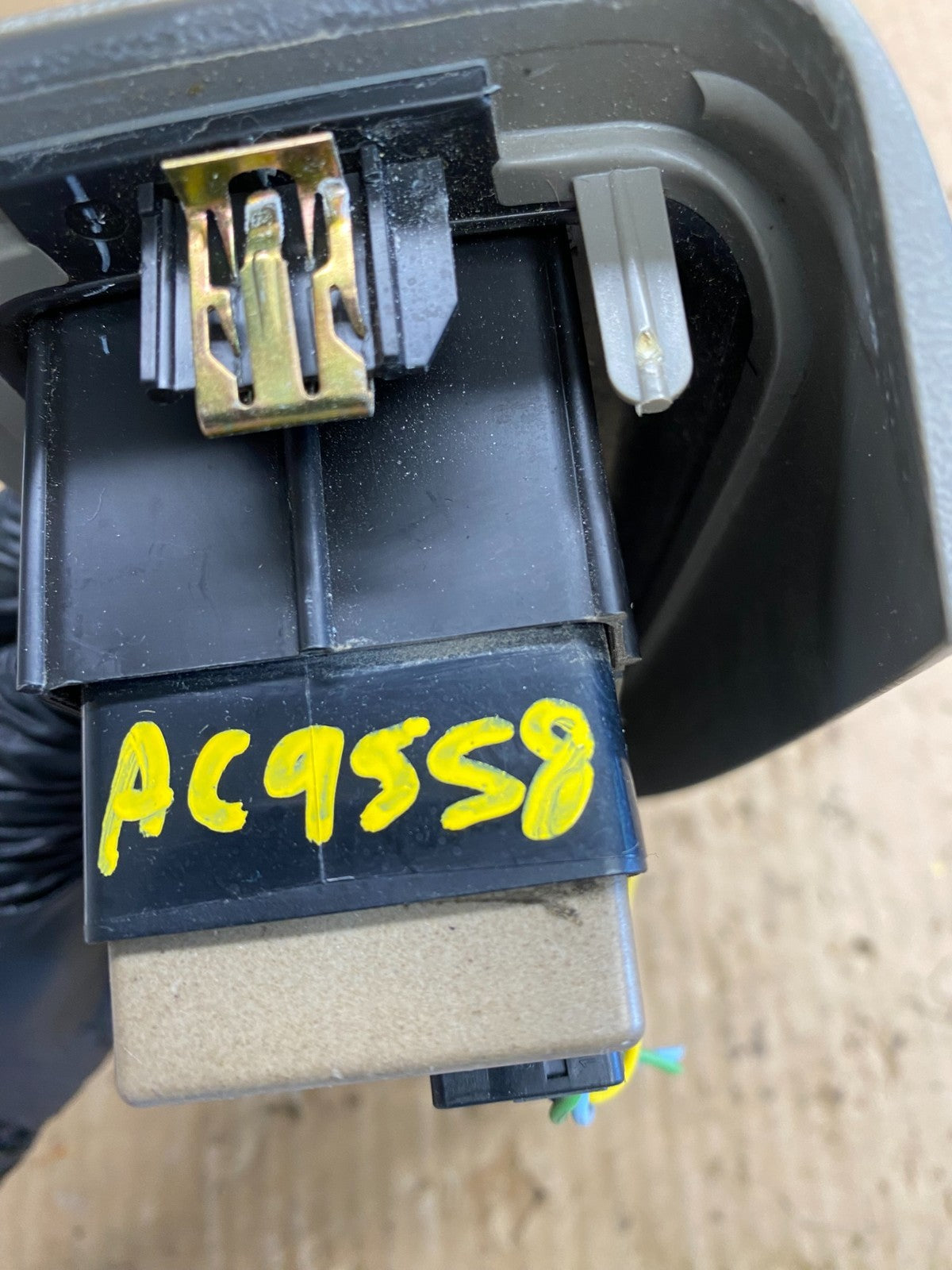 2003-2006 Chevrolet Silverado Driver Side Master Window Switch AC9558 DG5