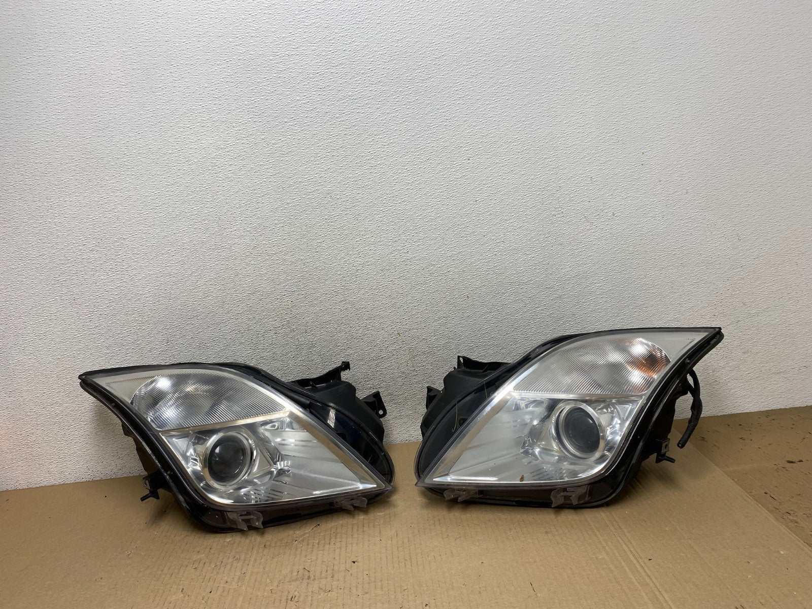 2010 to 2011 Mercury Milan Headlight Left+Right Headlights Halogen AF5851 DW0