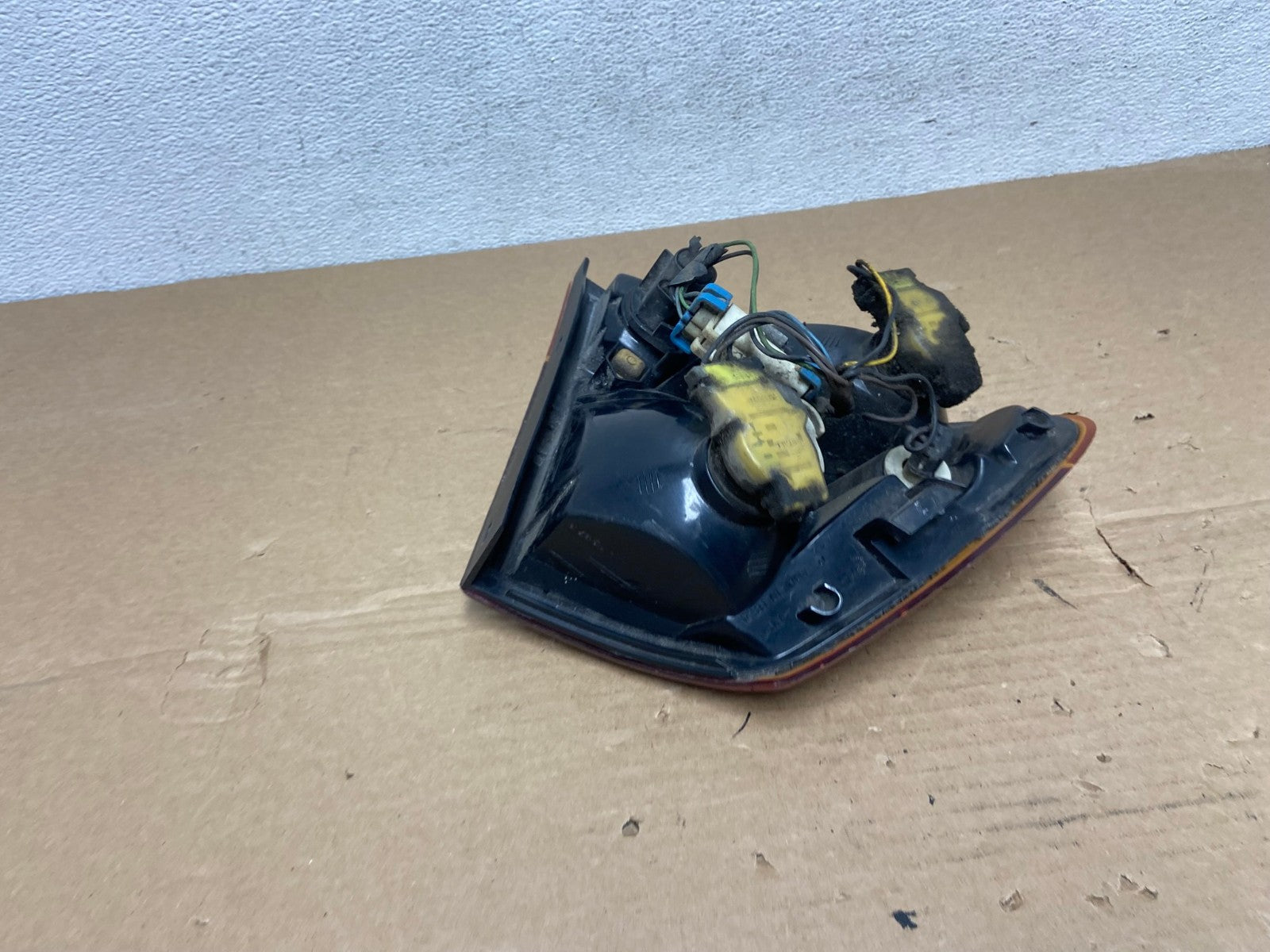 1997-1999 Saturn SL SL1 Sedan Right Passenger RH Side Tail Light AD3863 LK4