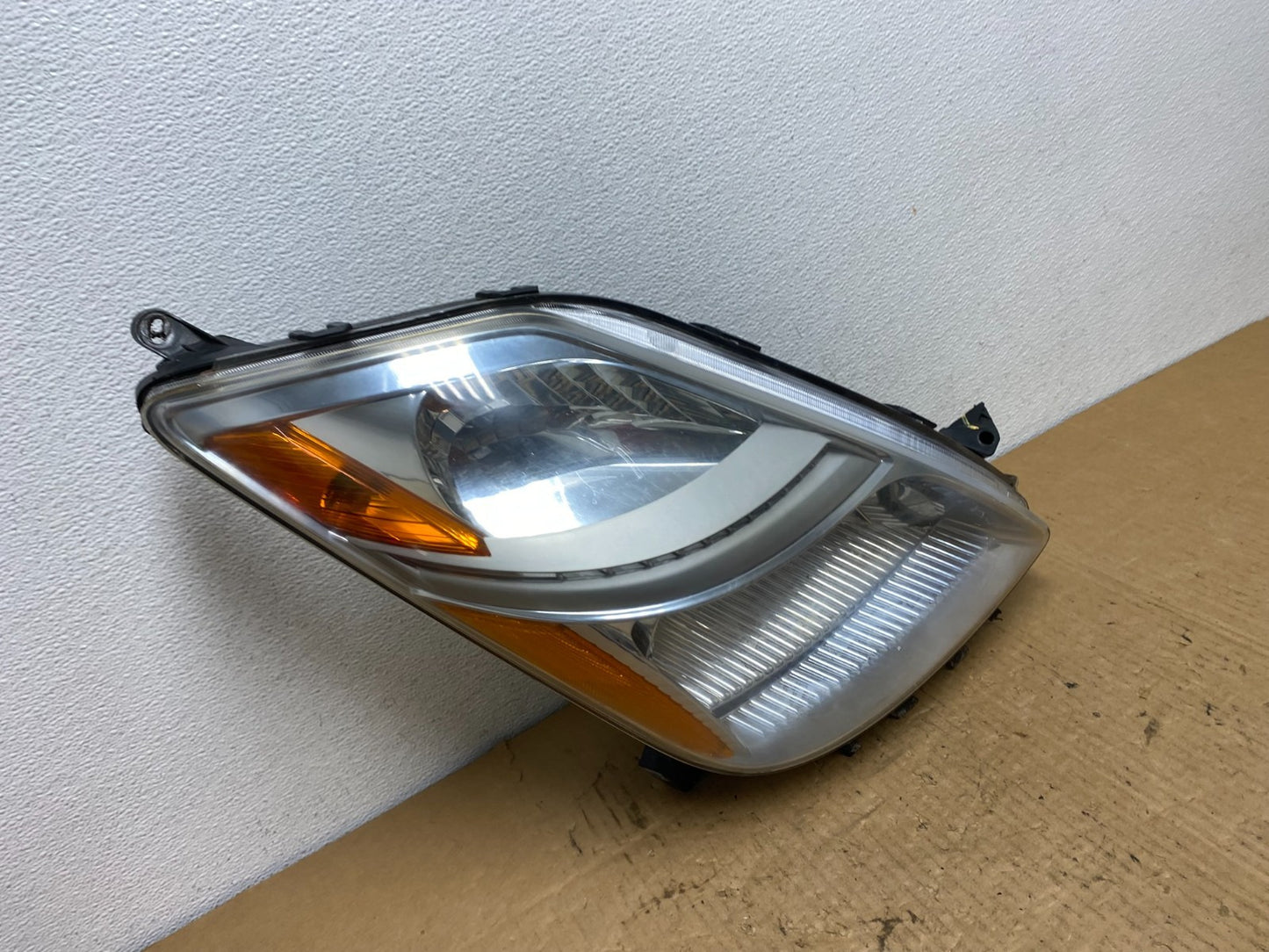 2006-2009 Toyota Prius Right Passenger Rh Side Headlight Xenon HID AC7778 DW2