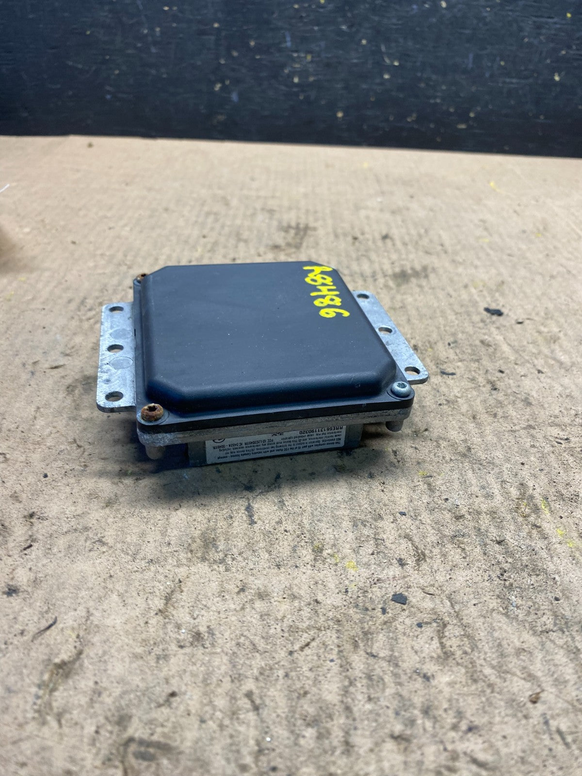2014 2015 2016 Volvo S60 Rear Blind Spot Monitor Collision Sensor R8486 DG1