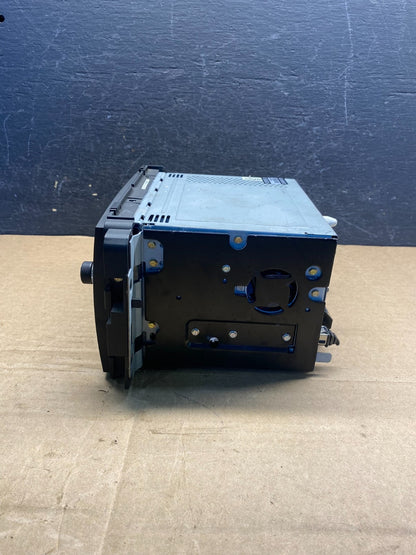 2010 2012 GMC Acadia Radio Display Screen AM/FM AUX ae8251 DG2