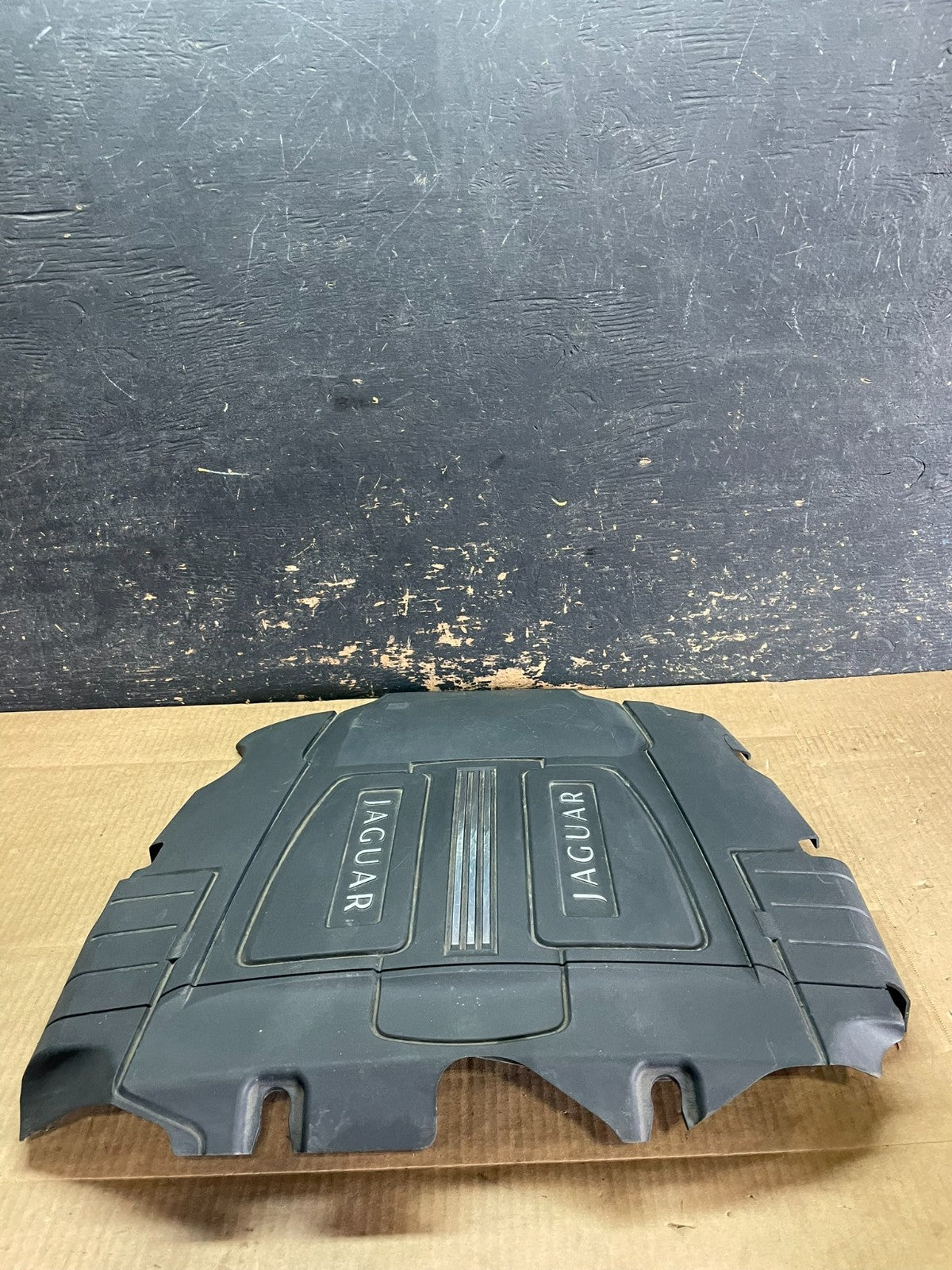 2010 to 2019 Jaguar XF XE 3.0L F-Pace Engine Motor Plate Cover OEM AA9226  DG4
