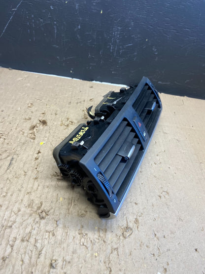 2007 to 2013 BMW X5 X6 Center Console Dash Air Vent OEM AB5856 DG1