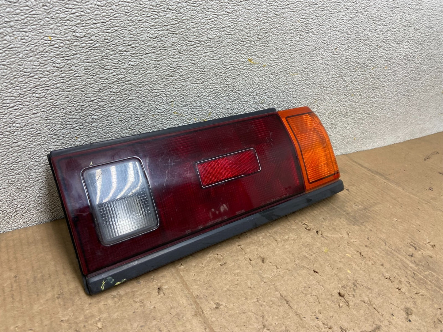 1989 1990 Nissan Sentra Right Passenger RH Side Tail Light Oem AA71822