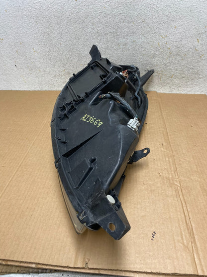 2006 to 2010 Toyota Sienna Left Driver Lh Side Headlight Halogen AI5669 DW6