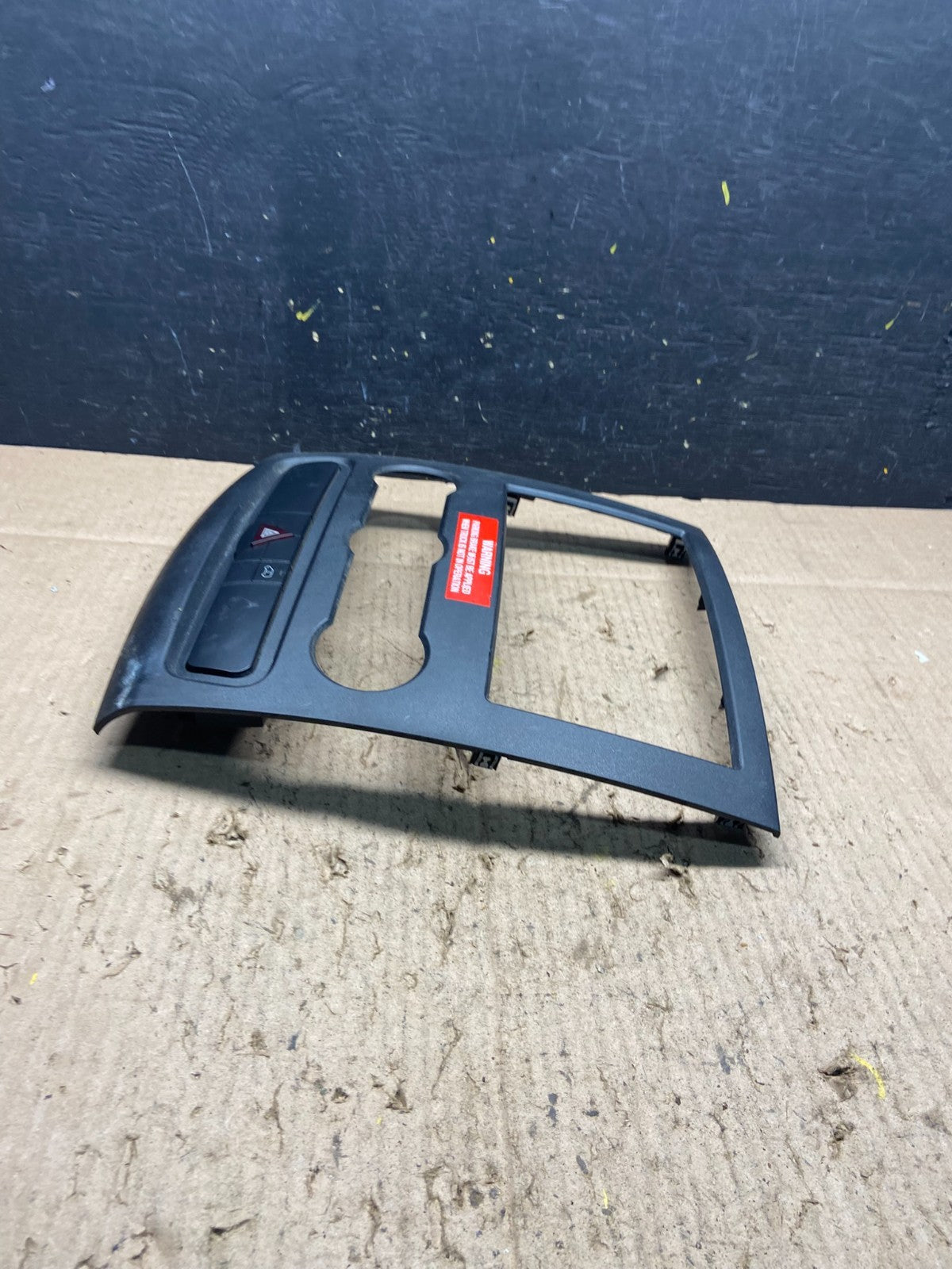 2007-2018 Mercedes Dodge Sprinter Center Console Radio Instrument Panel Q1124 DG2