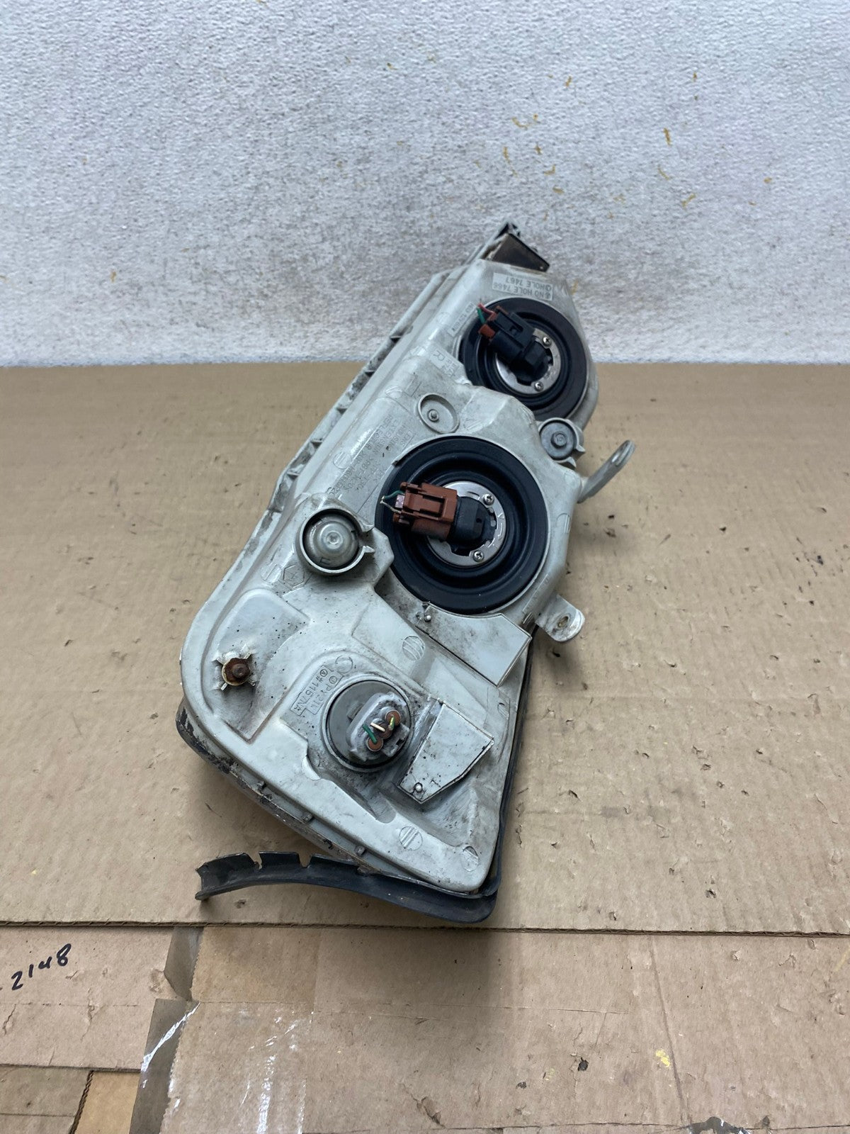 2000-2004 Toyota Avalon Halogen Headlight Right Passenger RH AI2326 LK7