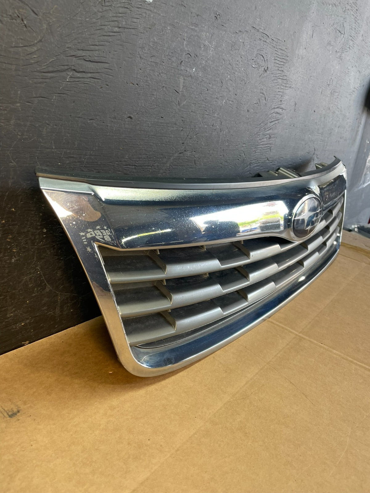 2009 2010 Subaru Forester Front Upper Chrome Grille Grill AE0847 DG2