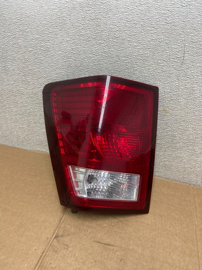 2007 2008 2009 2010 Jeep Grand Cherokee Left Driver Lh Tail Light Oem AA1152 DW0