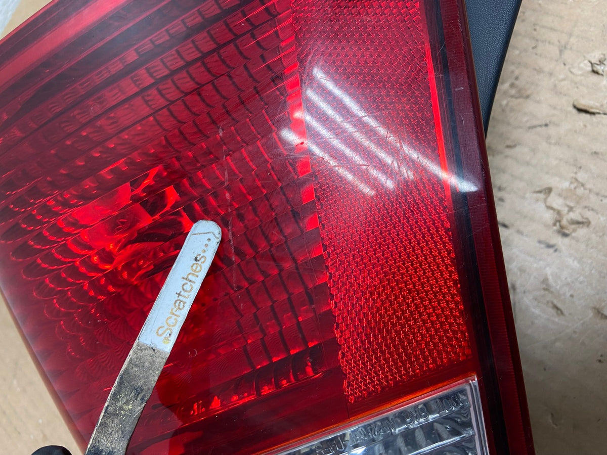 2005 2006 2007 Ford Focus Sedan Right Passenger Tail Light AI5526 LK3