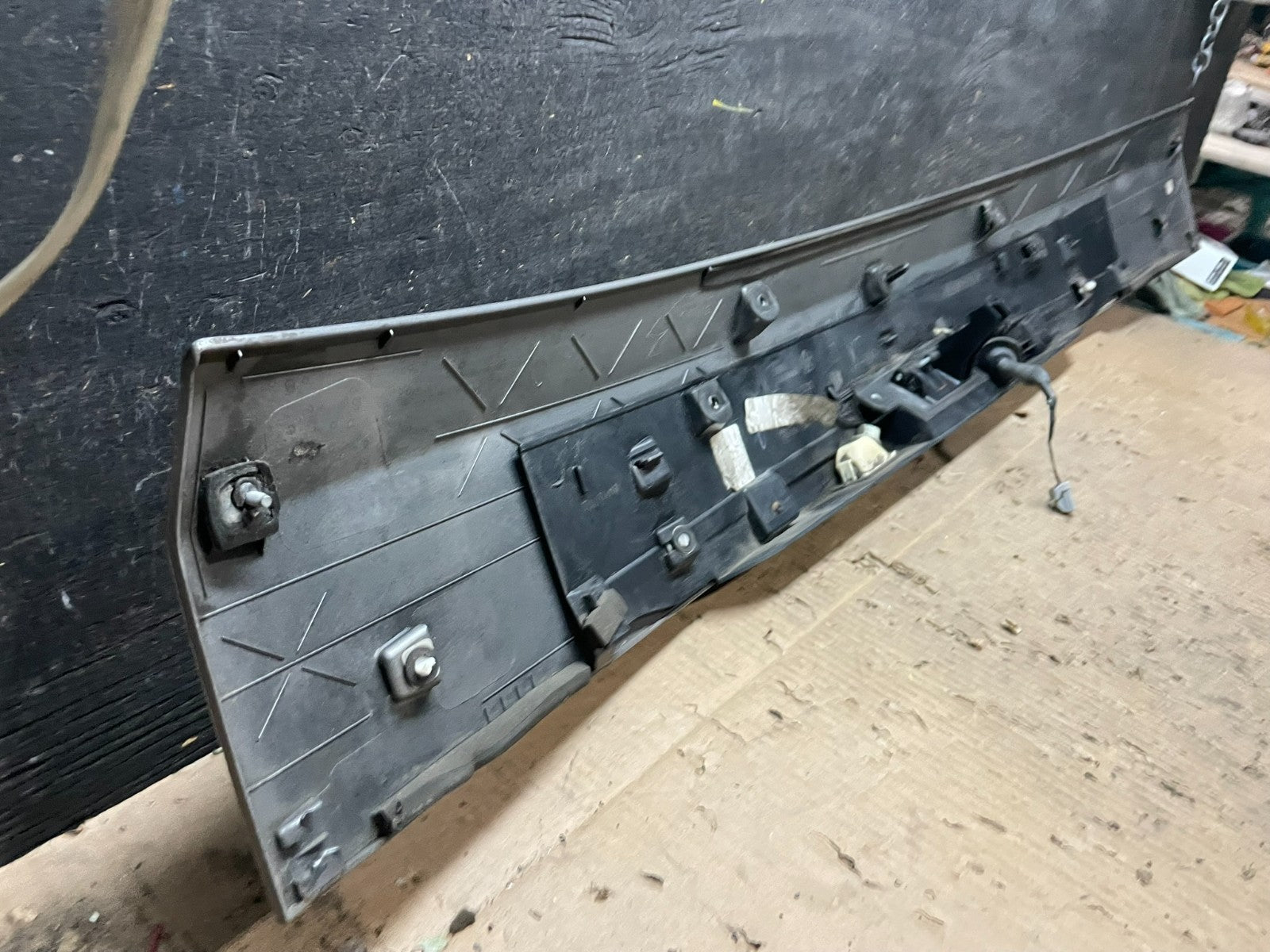 2011-2018 Dodge Grand Caravan Black Rear Tail Gate Trim Molding Panel T9681 DG12