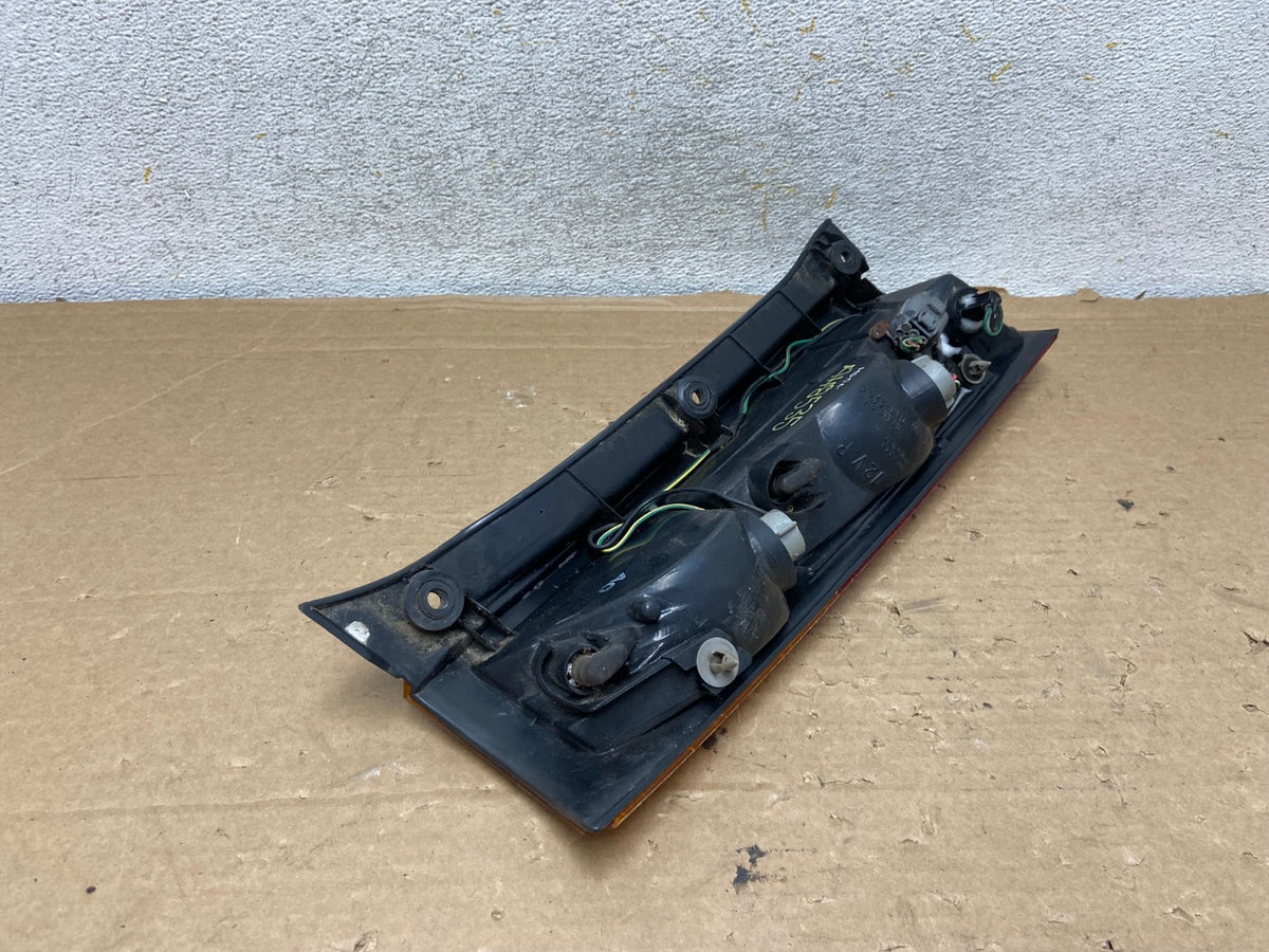 1997 1998 1999 2000 2001 Honda Crv Cr-v Right Passenger Tail Light AH8535 LK4