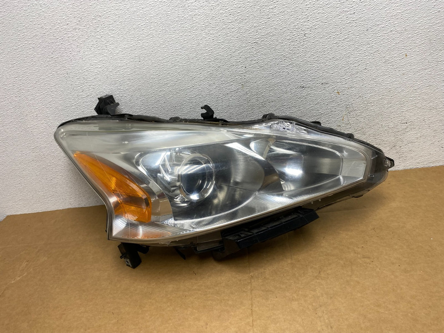 2013 2014 2015 Nissan Altima Right Passenger RH Halogen Headlight AD4419 DW0