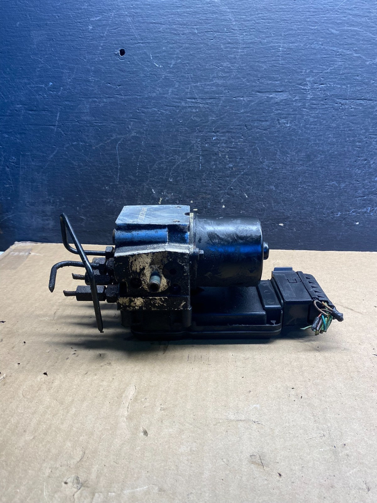 2003 2007 Ford E250 E350 Anti-Lock ABS Antilock Brake Pump af8992 DG4