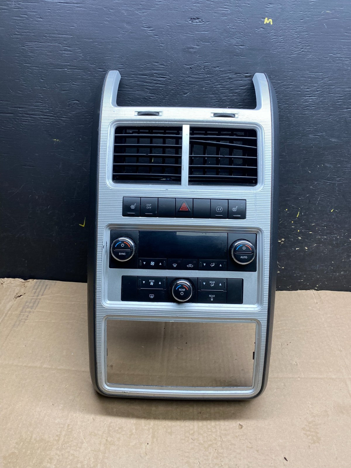 2009 2010 Dodge Journey Center Dash A/C AC Climate Control Bezel Trim Z0005 DG0