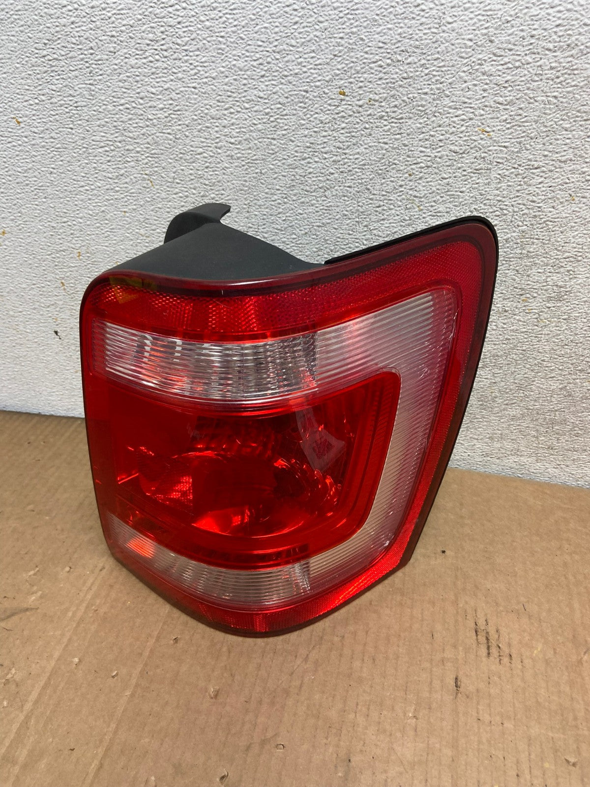 2008 to 2012 Ford Escape Right Passenger RH Side Tail Light AI8447 LK0