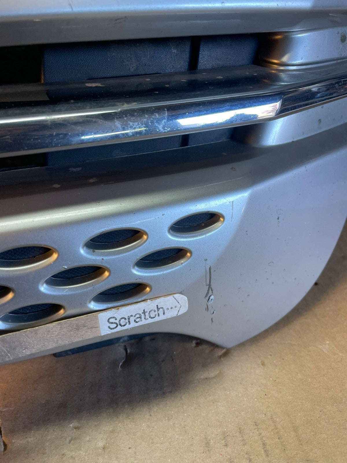 2011 to 2015 Ford Explorer Upper Front Grill Grille AB7876 DG5
