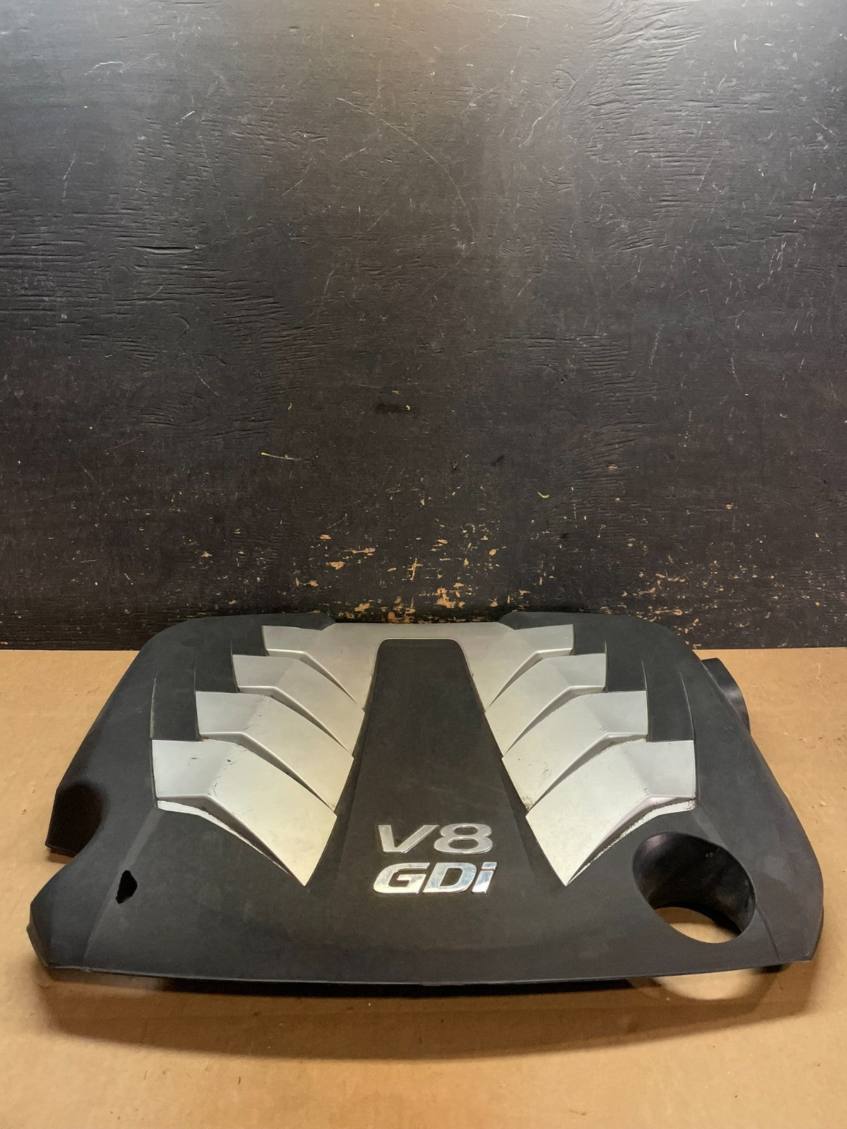 2011 to 2016 Hyundai Equus 5.0L V8 Engine Motor Cover OEM  AA2322  DG5
