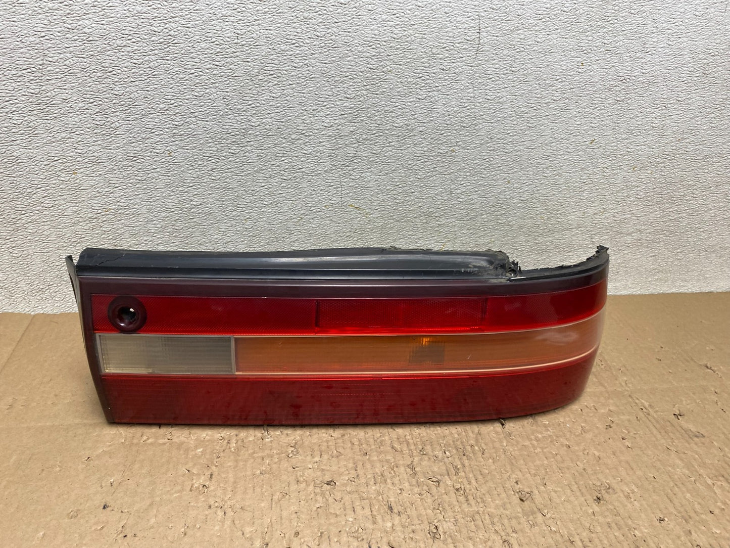 1995 1996 Lexus ES300 Right Passenger RH Side Tail Light Oem T7808 DW0