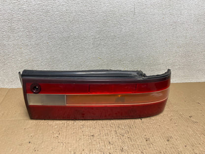1995 1996 Lexus ES300 Right Passenger RH Side Tail Light Oem T7808 DW0