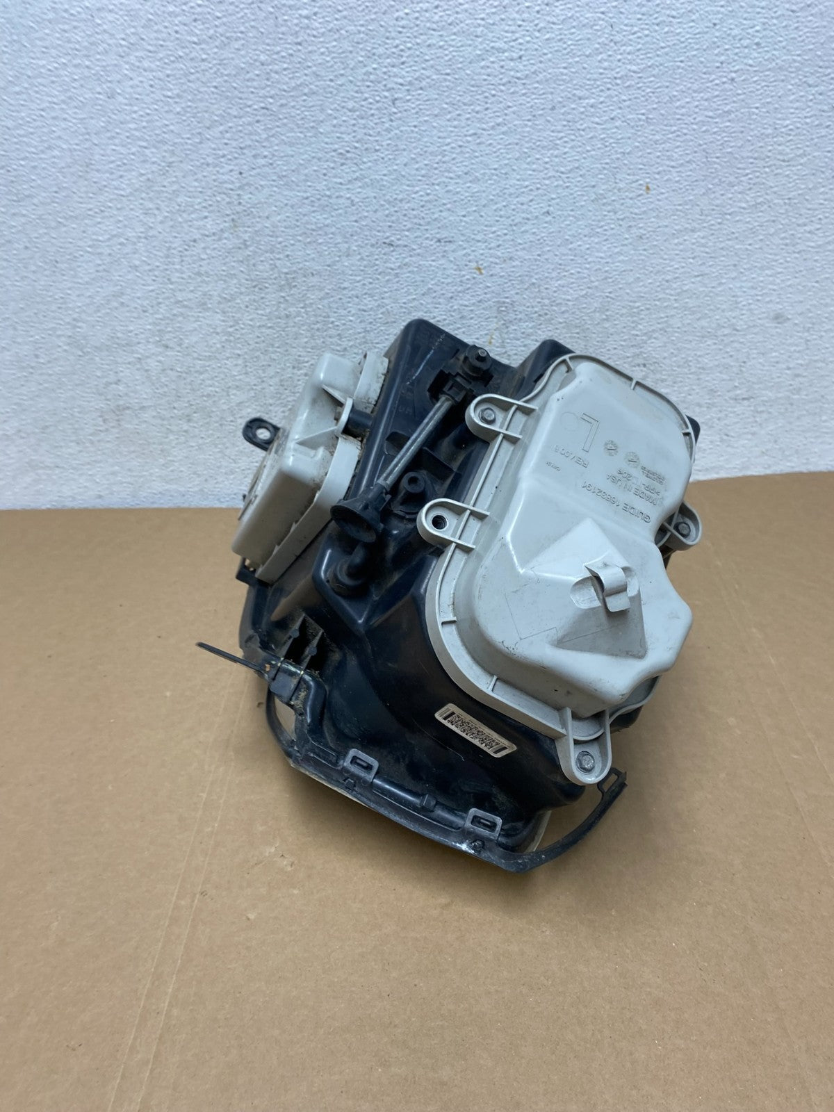 2005 to 2011 Cadillac STS Left Driver LH Side Xenon Headlight AD7841 DW7
