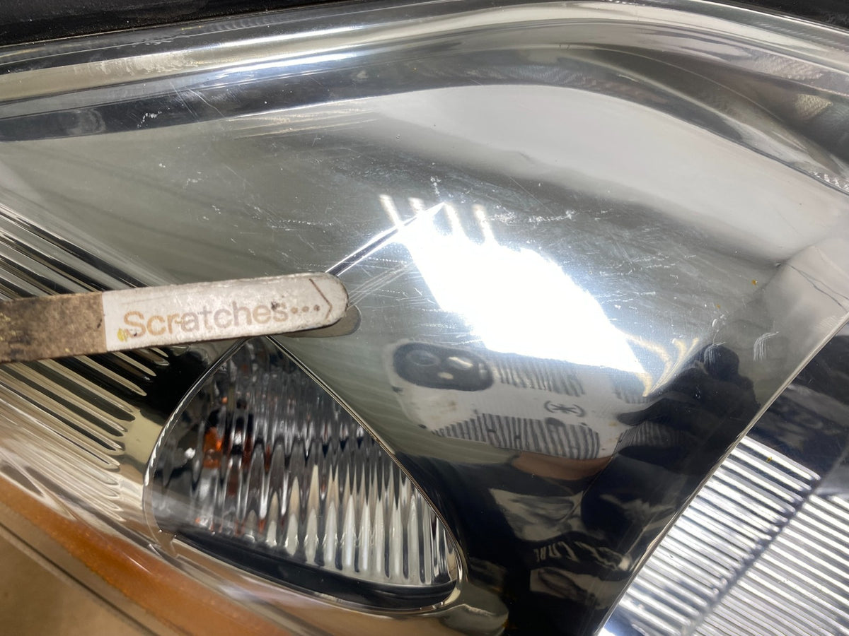 2006 to 2010 Toyota Sienna Right Passenger Rh Side Headlight Halogen AH4144 DW3