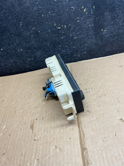 2003 to 2006 Chevrolet Silverado HVAC AC Climate Control AI2707 DG2