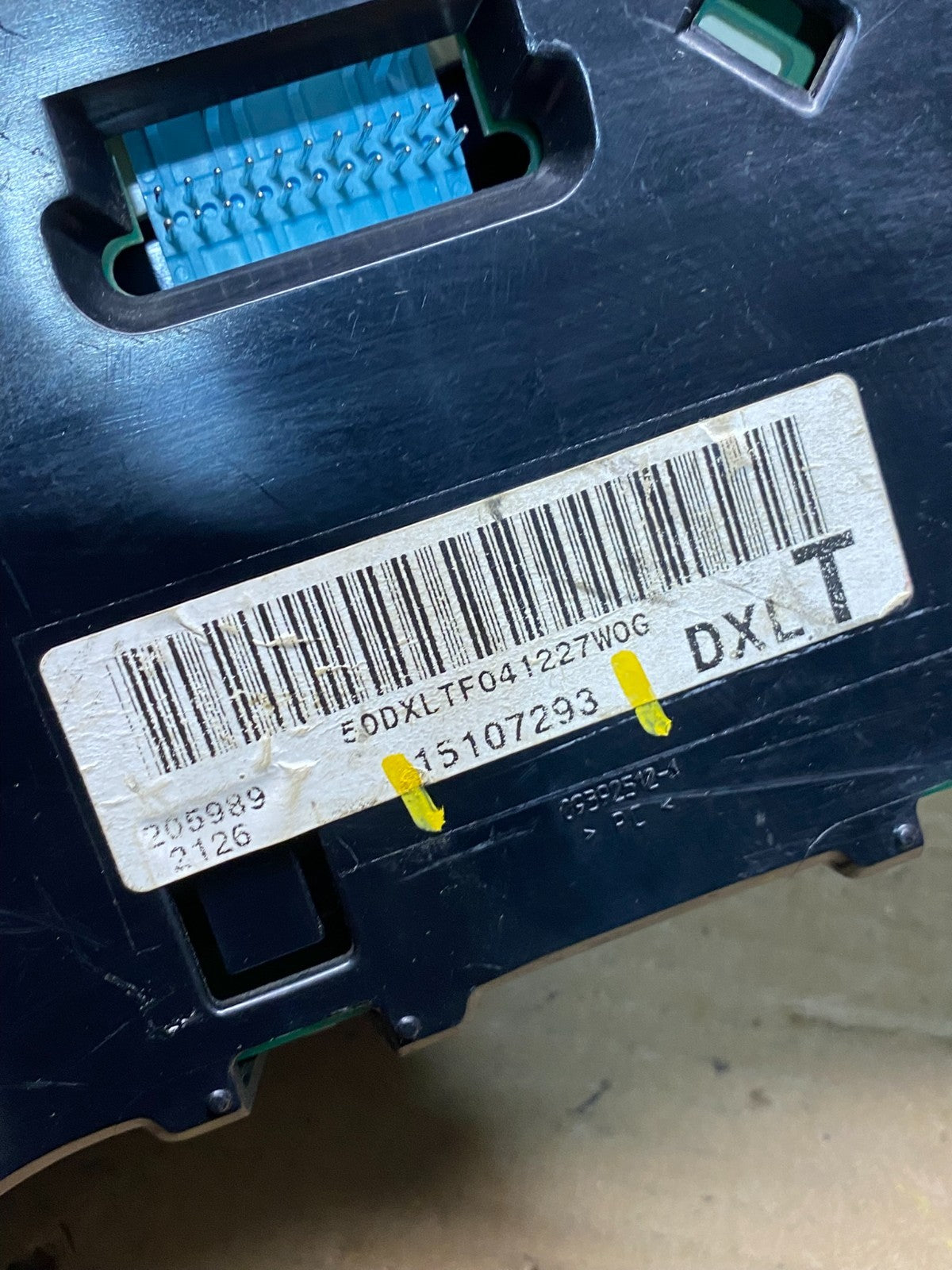 2004 to 2007 Chevrolet Express Speedometer Cluster Gauge R2910 DG7