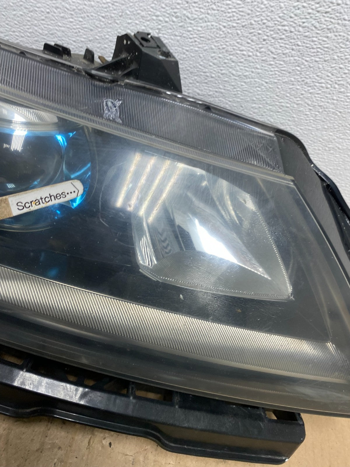 2011 to 2012 Honda CRZ CR-Z Right Passenger RH Side Headlight ab6679 DG3