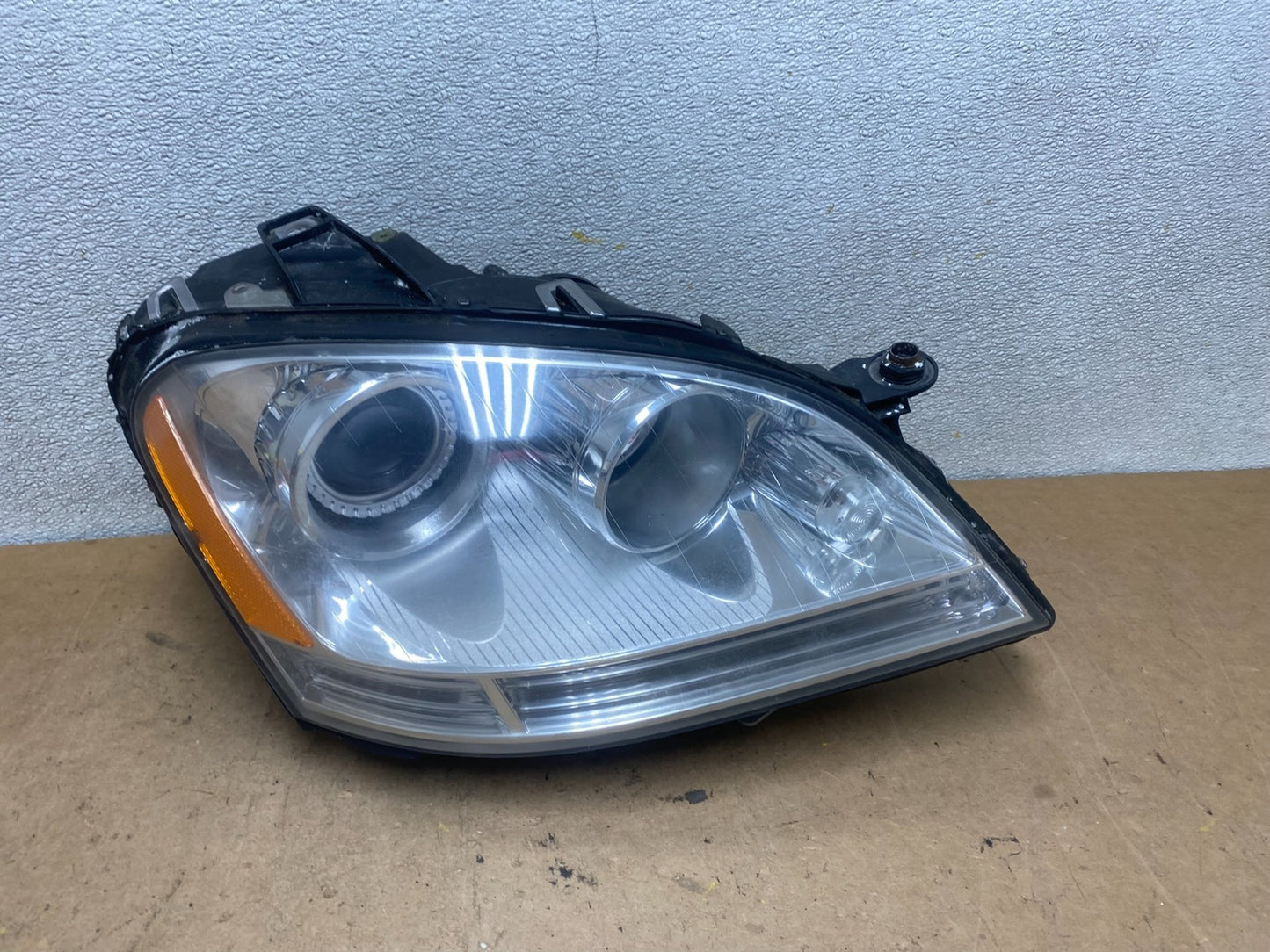 XENON 2006-2009 Mercedes-Benz ML-Class Headlight Right Passenger X6711 DW0