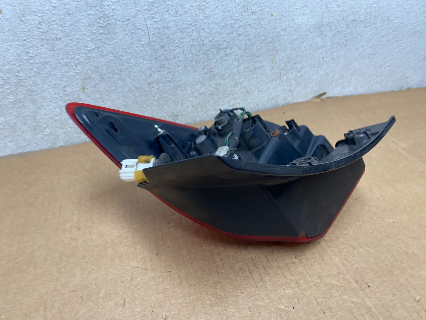 2010 to 2018 Mitsubishi Outlander Sport Left Driver Lh Side Tail Light L24755