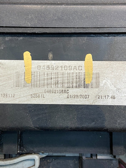 2007 Jeep Grand Cherokee Fuse Box BCM Body Control Module AE2313 DW6