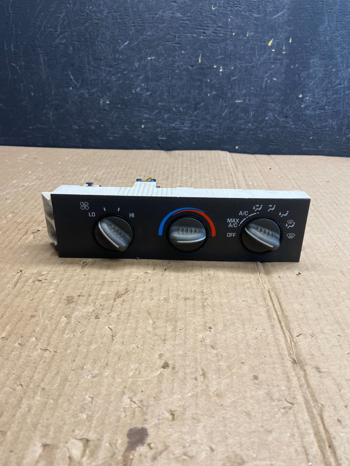 2001 - 2007 GMC Chevrolet Express 1500 Climate Control A/C ae3893 DG0