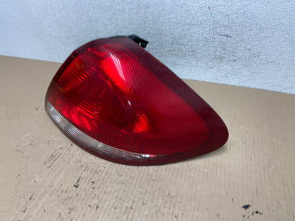 2004 2005 2006 2007 Ford Taurus Right Passenger Side Tail Light AF5921 LK1