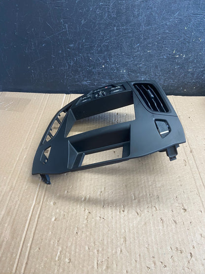 2012 to 2014 Ford Focus METRA 99-5827B / S-DIN D-DIN Car Radio Dash Kit AF62542