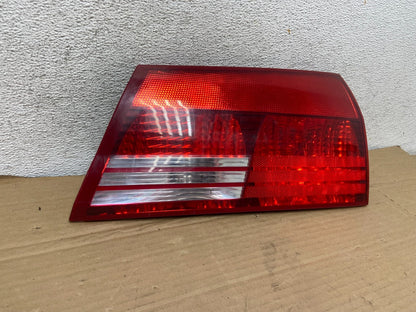 2004-2005 Toyota Sienna Right Passenger RH Side Inner Tail Light AG8874 DW1