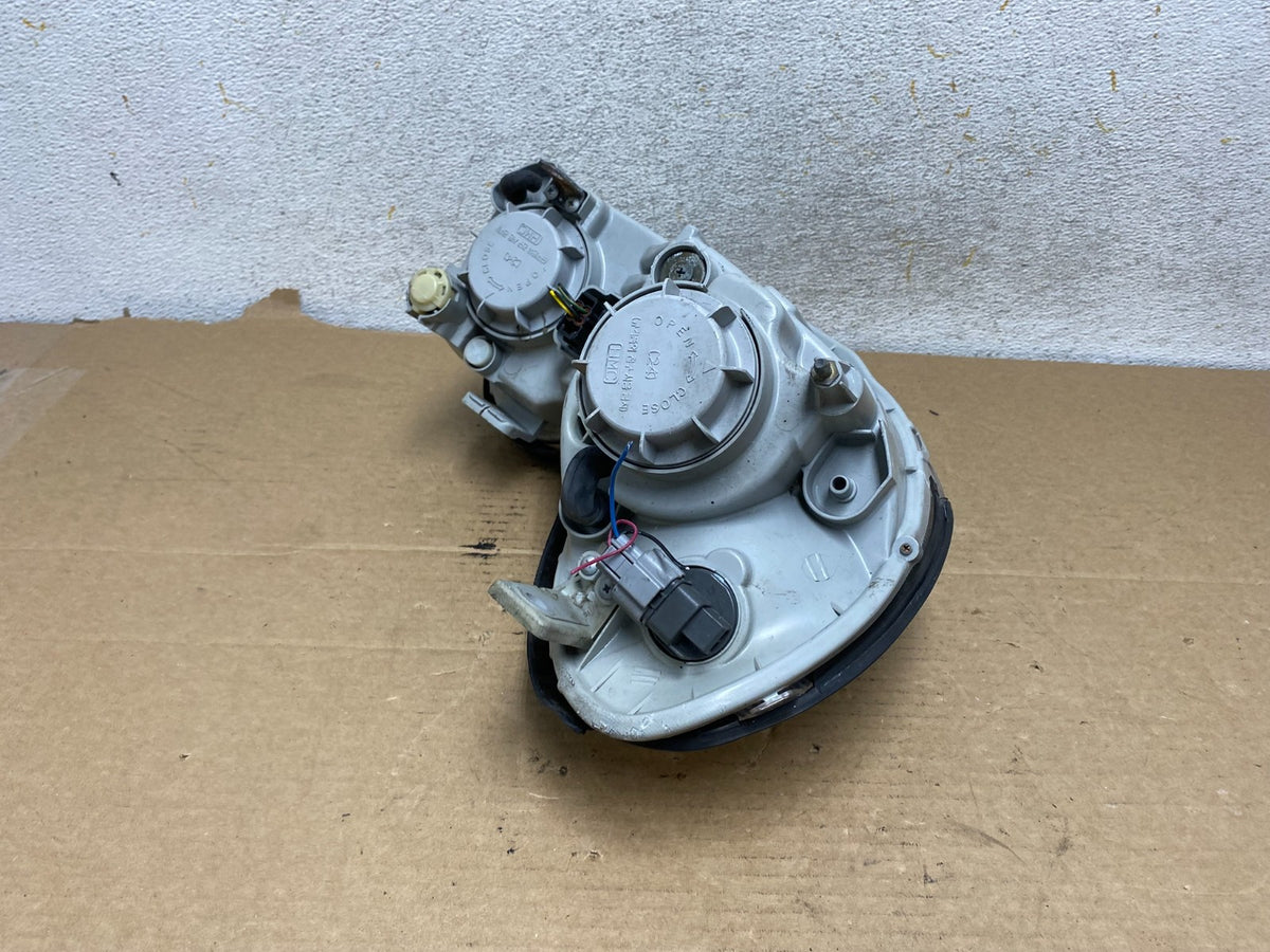 2002 to 2005 Hyundai Sonata Left Driver LH Side Headlight Halogen AH7919 DW6
