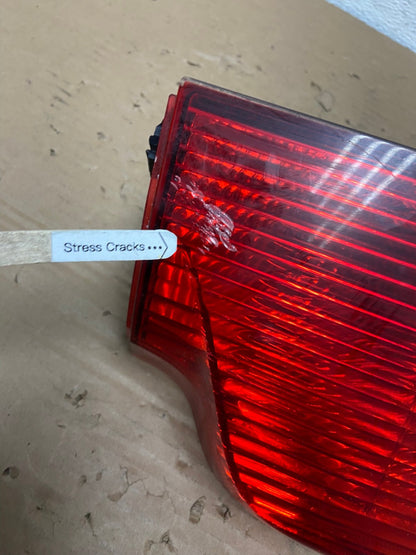 2001 - 2004 Volvo Xc70 V70 Left Driver LH Side Tail Light AD4306 LK3
