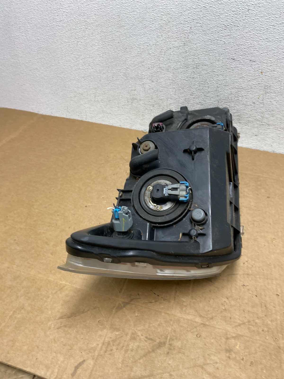 2009 to 2017 Dodge Journey Headlight Left Driver Lh Side Halogen AD6301 DW8