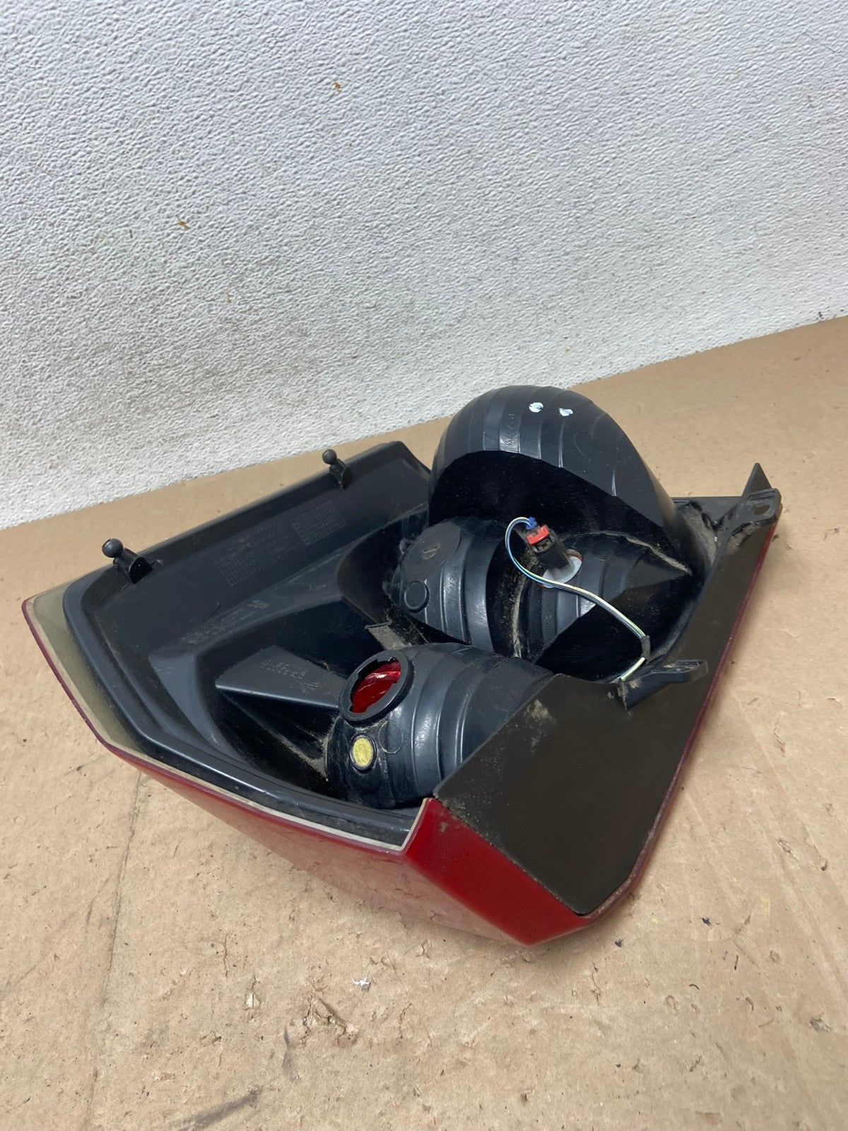 2008 2009 2010 2011 2012 Dodge Caliber Tail Light Left Driver Side AG5422 LK4