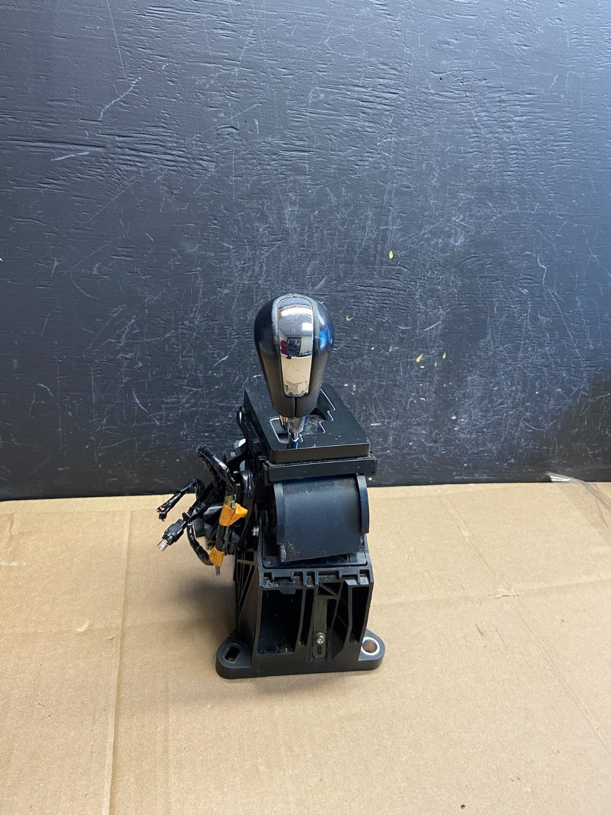 2010 to 2015 Mazda CX-9 Center Console Gear Shifter ad2063 DG0