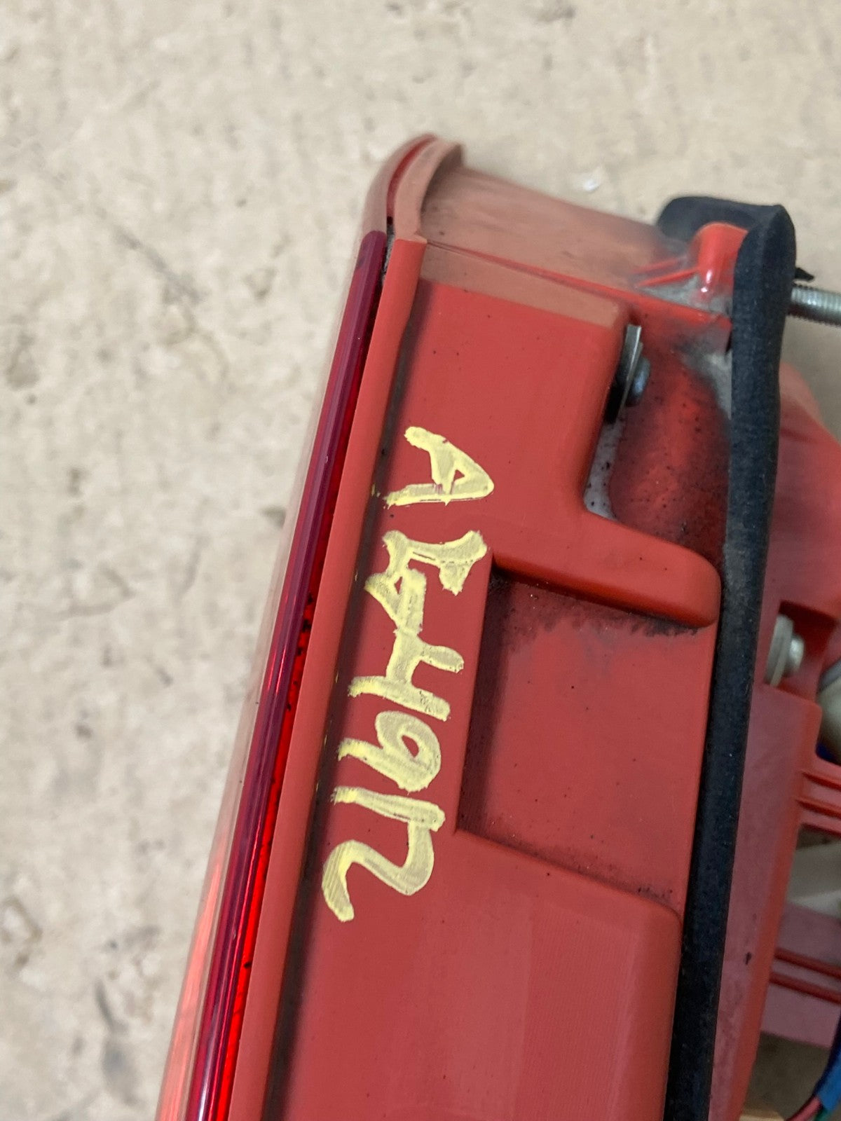 2007 2008 2009 Lexus Es350 Right Passenger RH Inner Tail Light AG4912 LK8
