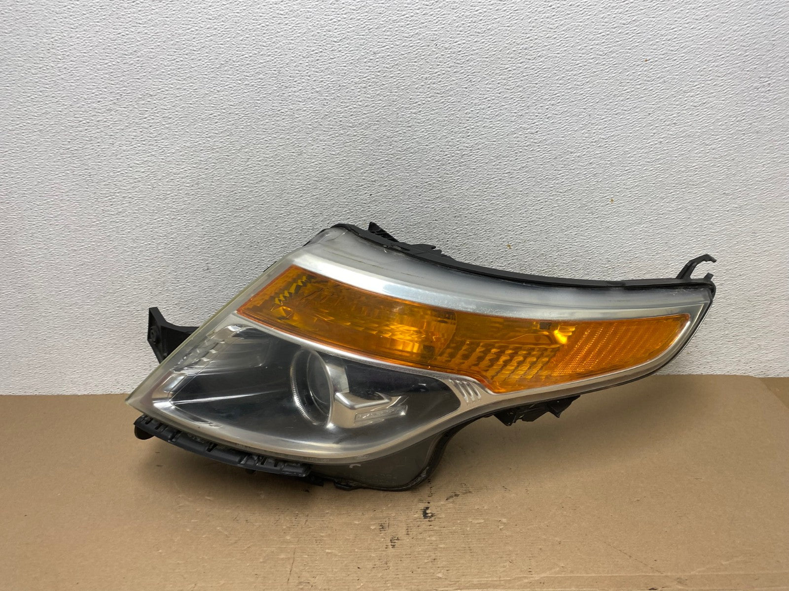 2011 to 2015 Ford Explorer Left Driver LH Halogen Headlight AF4469 LK0