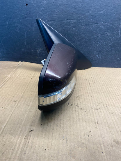 2011 to 2015 Kia Sorento Right Passenger Door Mirror Turn Signal AE2253 DW11