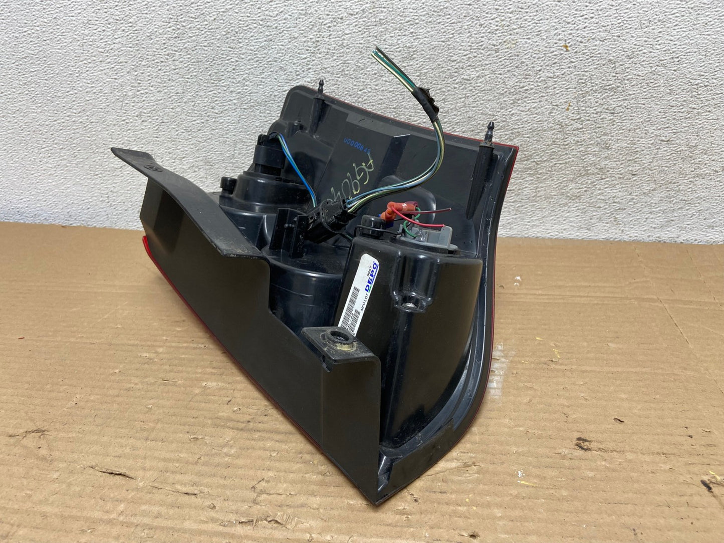 2011 to 2018 Dodge Grand Caravan Left Driver Tail Light Led AG9040 LK5