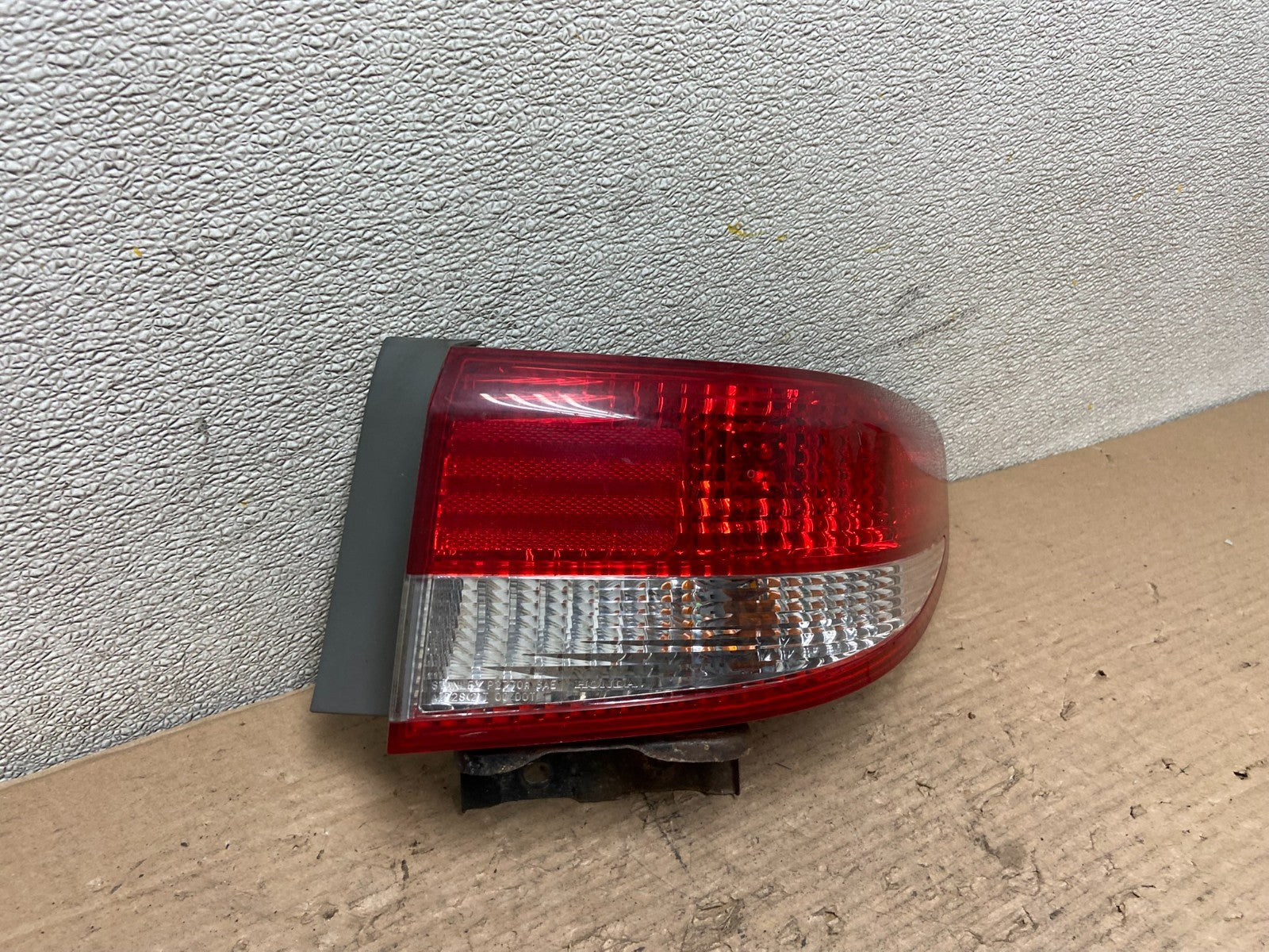 2003 to 2004 Honda Accord Sedan Right Passenger Rh Side Tail light Oem AA9752 LK2